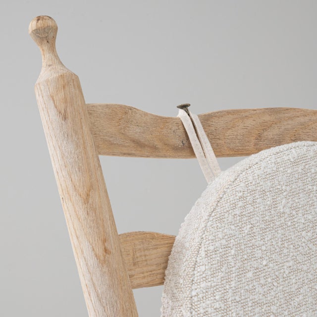 20th Century French Spindle-Back Oak Armchair with Bouclé Cushions For Sale - Image 11 of 18