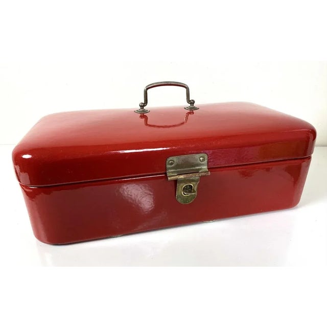 1950s Bread Box in Enamelled Red, 1950s For Sale - Image 5 of 18