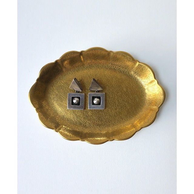 Traditional Gold Porcelain Jewelry Dish For Sale - Image 3 of 11