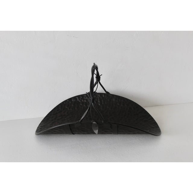Vintage Curved Hammered Cradle Black Metal Firewood Log Holder Wire Wrapped Handle For Sale - Image 4 of 15