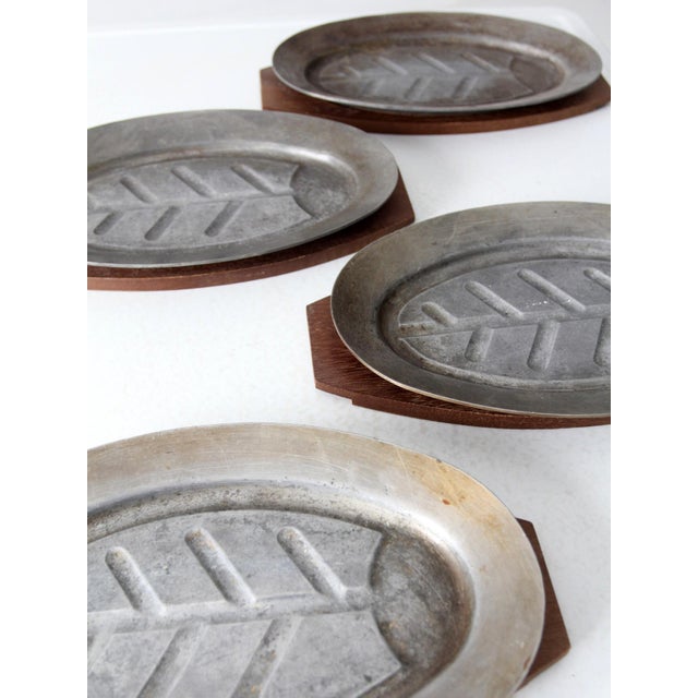 Mid Century Sizzler Plates Set of 4 For Sale - Image 6 of 11