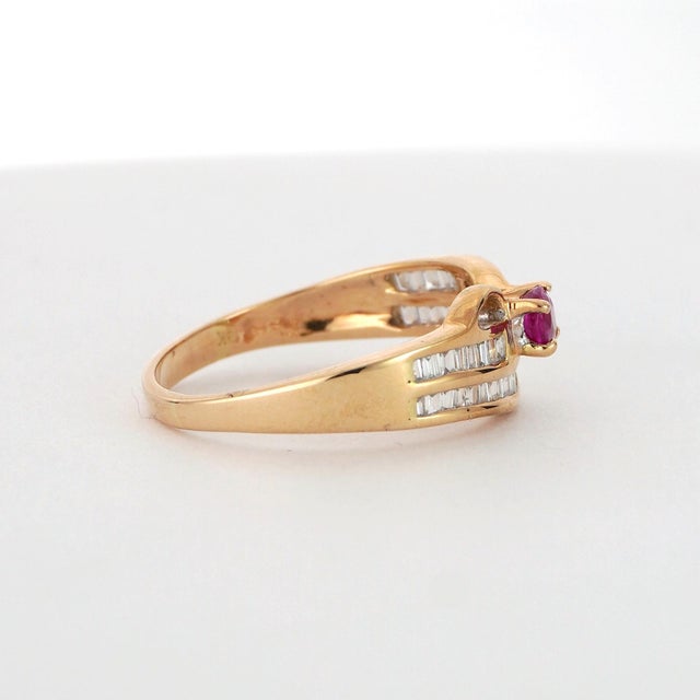 18k Yellow Gold Ring With 0.29ct Ruby & 0.31ct Diamond Accents For Sale - Image 4 of 18