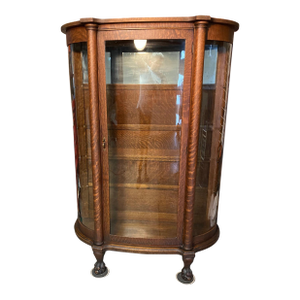 Late 18th Century Quartersawn Oak Curved Glass Curio Cabinet