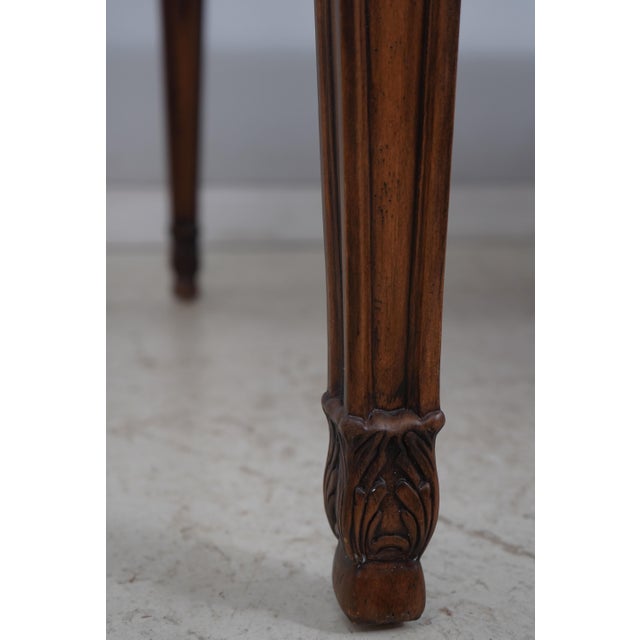 Henredon French Louis XVI Walnut Dining Room Table For Sale In Philadelphia - Image 6 of 18