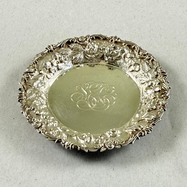 Estate Ritter & Sullivan Sterling Silver Repoussé Butter Pats, Set of Six For Sale - Image 4 of 11