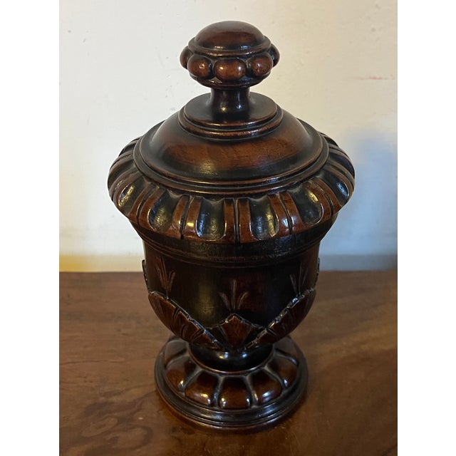 Antique 19th Century English Regency Carved Treen Mahogany Urn For Sale In New York - Image 6 of 12