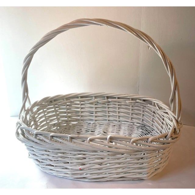 Vintage White Wicker Basket With Fixed Handle For Sale - Image 10 of 10