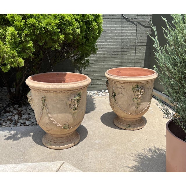 Early 21st Century Pair of French Garden Pots From Anduze With Antiqued Patina, Mascarons and Swags For Sale - Image 5 of 16