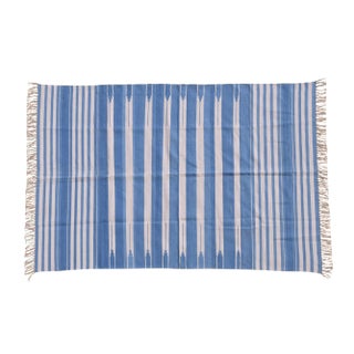 Ivy Rug, 5x8, Cornflower Blue & White For Sale