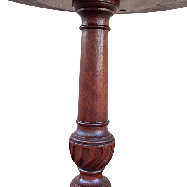 Vintage Mahogany Two Tier Round Dumbwaiter Table – 1940s Regency Style Claw Foot For Sale - Image 6 of 11