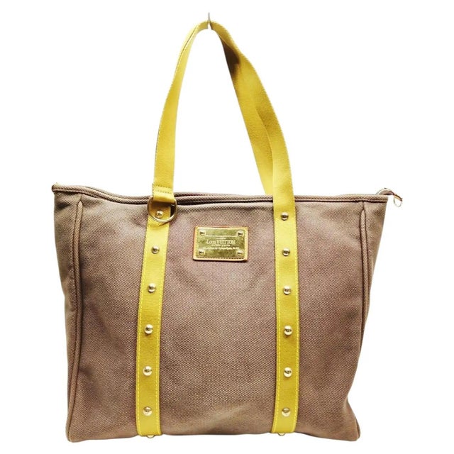 Contemporary A 2006 Louis Vuitton Antigua Cabas Gm Brown Cotton Tote Bag For Sale - Image 3 of 16