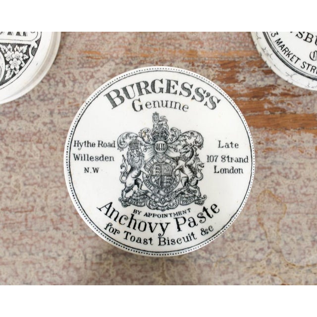 19th Century Miniature Boxes in Porcelain, Set of 4 For Sale - Image 3 of 10