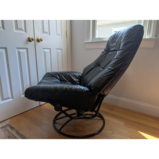 1980s Vintage 1980s Stressless Recliner & Ottoman For Sale - Image 5 of 7