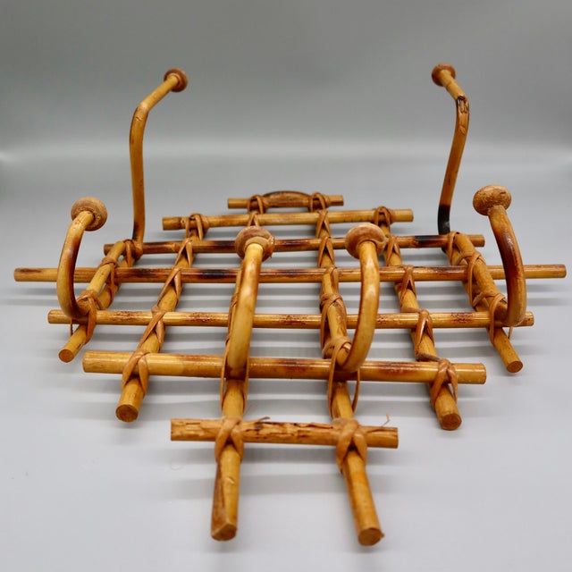 Vintage French Mid-Century Burnt Bamboo & Rattan 6-Hook Coat & Hat Rack, Wall Mount For Sale - Image 4 of 9