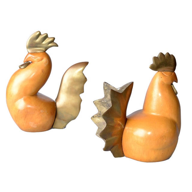 Farmhouse Wooden Rooster & Chicken Figurines - A Pair For Sale - Image 3 of 9