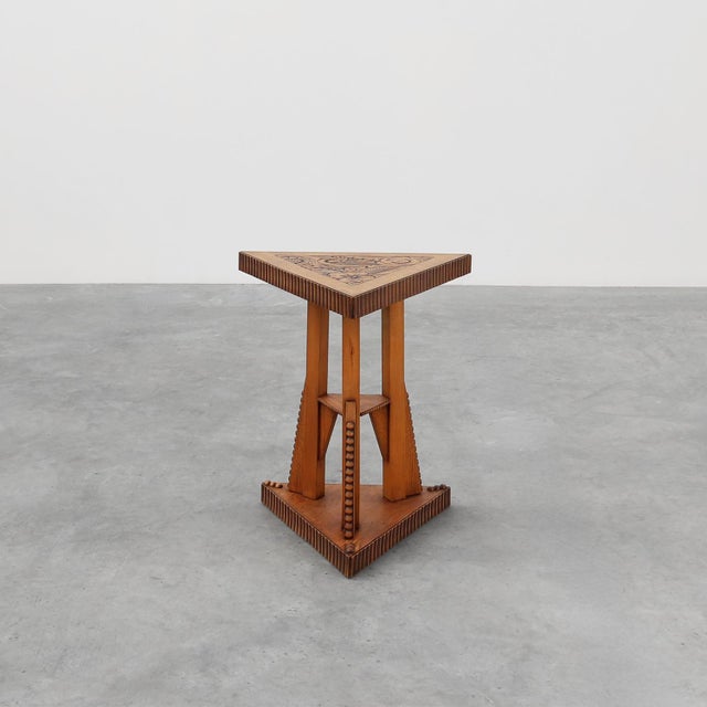 Art Nouveau Triangular Side Table in Carved Wood, 1890s For Sale - Image 13 of 13