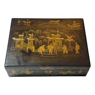19th Century Chinese Chinoiserie Decorative Box For Sale