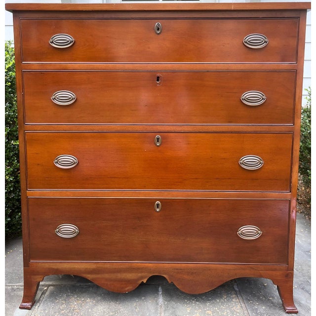 This lovely 19th century, graduated chest of four drawers hails from the historically prosperous region of Henderson,...