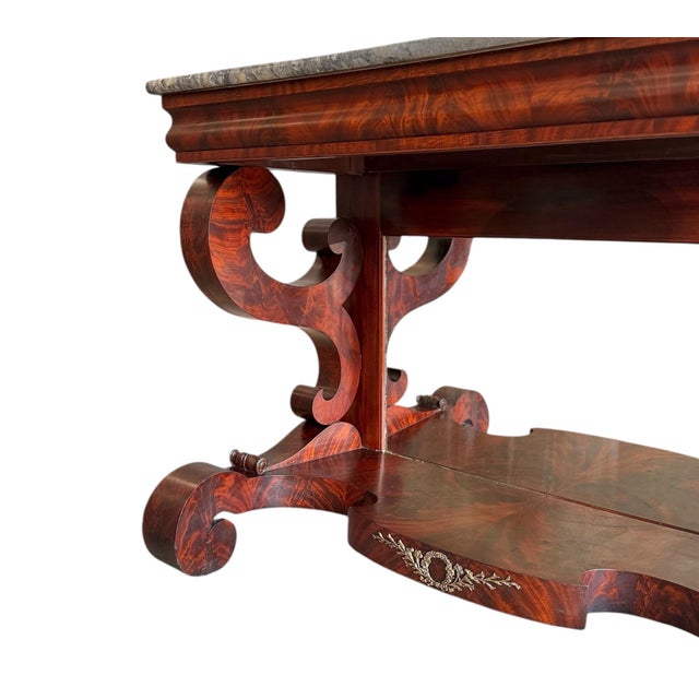 1830s American Classical Pier Table in Mahogany Attributed to Meeks For Sale In Atlanta - Image 6 of 12
