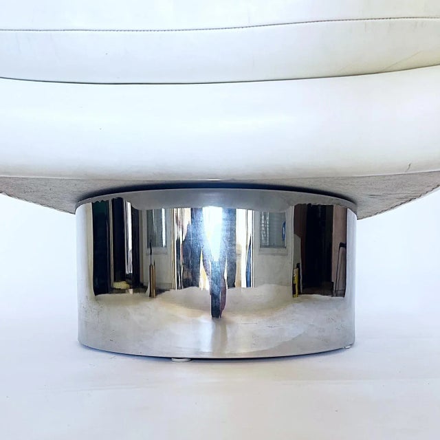 White White Leather & Chrome Swivel Chair Attributed to Milo Baughman For Sale - Image 8 of 8
