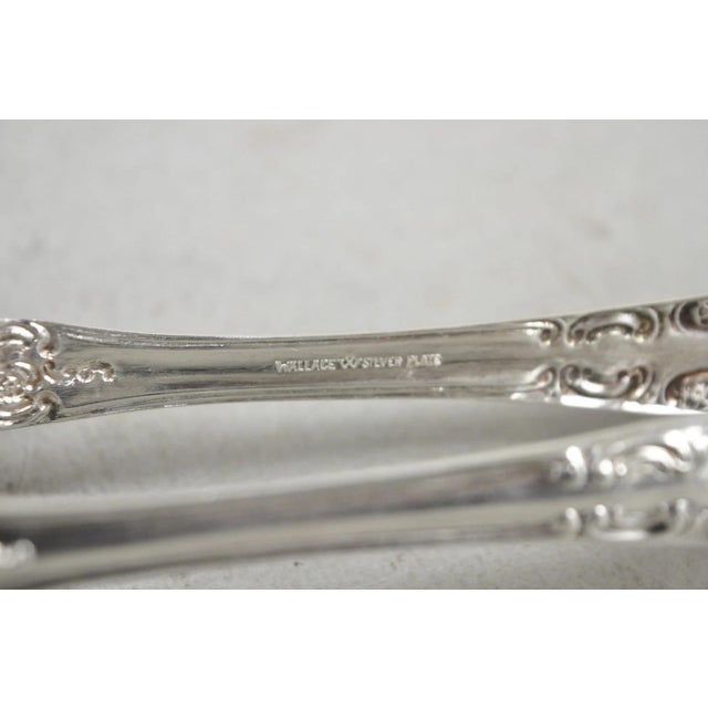 Silver Vintage Wallace Baroque Silver Plated Pastry Sandwich Asparagus Vegetable Tongs For Sale - Image 8 of 9