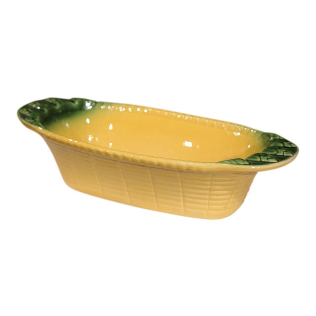 Early 20th Century French Majolica Barbotine Yellow and Green Serving Dish For Sale