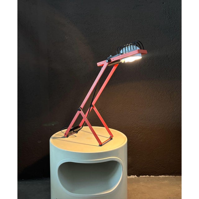"Sintesi" model desk lamp designed by Ernesto Gismondi Height: 32 cm Width: 13 cm Depth: 50 cm Weight: 900g Very good...