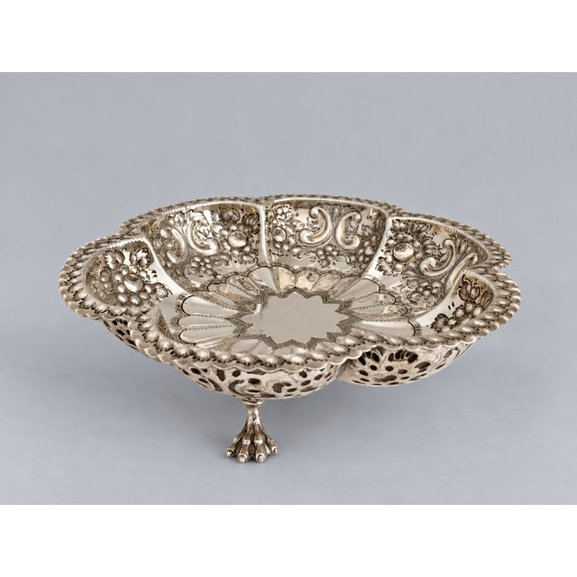 Antique Edward & John Barnard Victorian Silver Plate Rococo Footed Bowl, Circa 1860 For Sale - Image 4 of 9