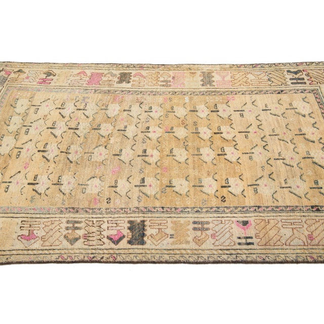 Textile Antique Persian Shiraz Beige Wool Rug With Trabal Pattern For Sale - Image 7 of 9