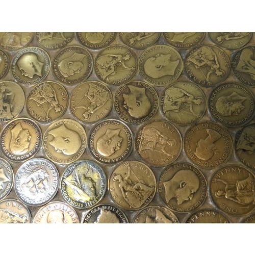 Neoclassical Pedestal Side Table with Penny Top, 1960 For Sale - Image 4 of 10