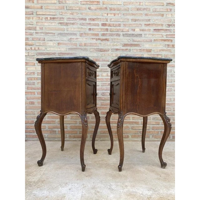 Louis XV Style Walnut Nightstands with Marble Top, 1930s, Set of 2 For Sale - Image 11 of 13