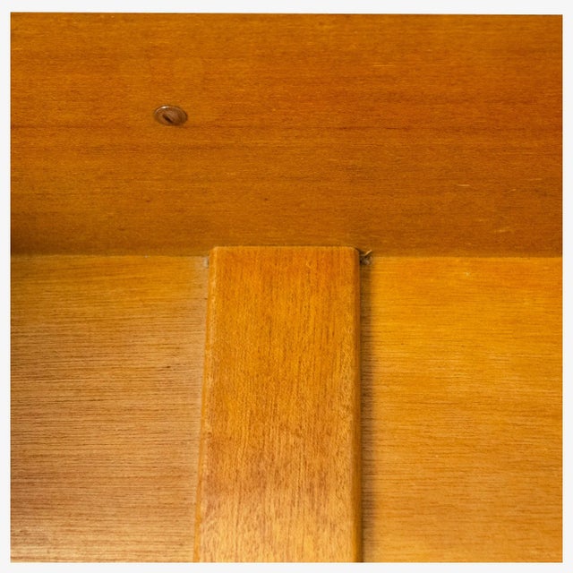 Very Rare Cal-Mode Dresser by Brown Saltman Lacquered in Laguna Blue For Sale In New York - Image 6 of 8