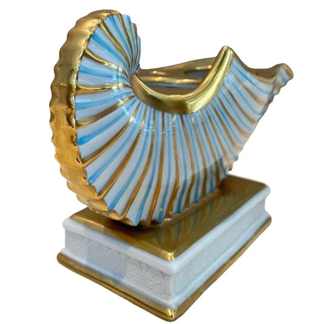 Traditional Mid 19th Century Antique Bavarian r.p.m (Germany) Nautilus Shell Porcelain Inkwell in Blue and Gold For Sale - Image 3 of 7