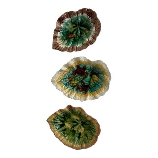 Late 19th Century Collection of Antique Majolica Leaf Dishes - Set of 3 For Sale