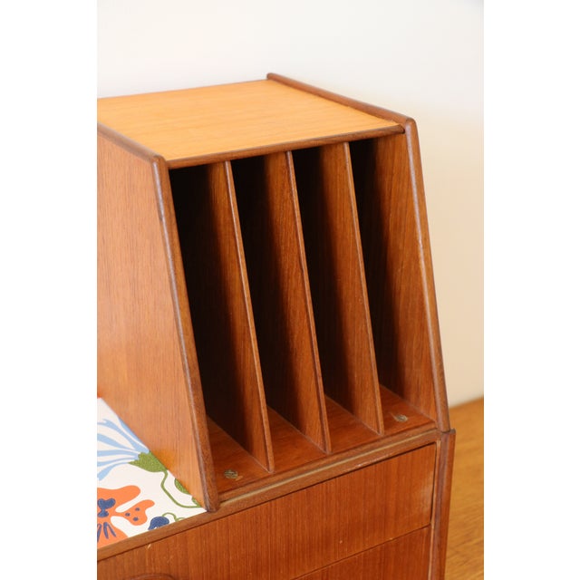 Scandinavian Teak Wall-Mounted Shelf, 1960s For Sale - Image 3 of 12
