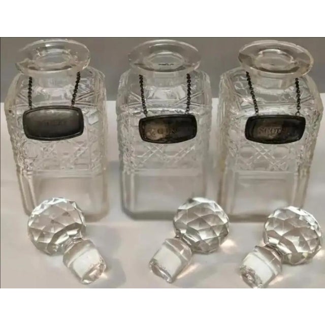 Early 20th Century English Silver Plate Three Bottle Tantalus Set- 4 Pieces For Sale In Atlanta - Image 6 of 10