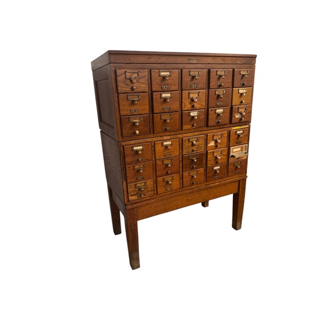 1900 - 1909 Antique Oak Library Bureau Makers Card Catalog Cabinet – 30 Drawers For Sale - Image 5 of 7