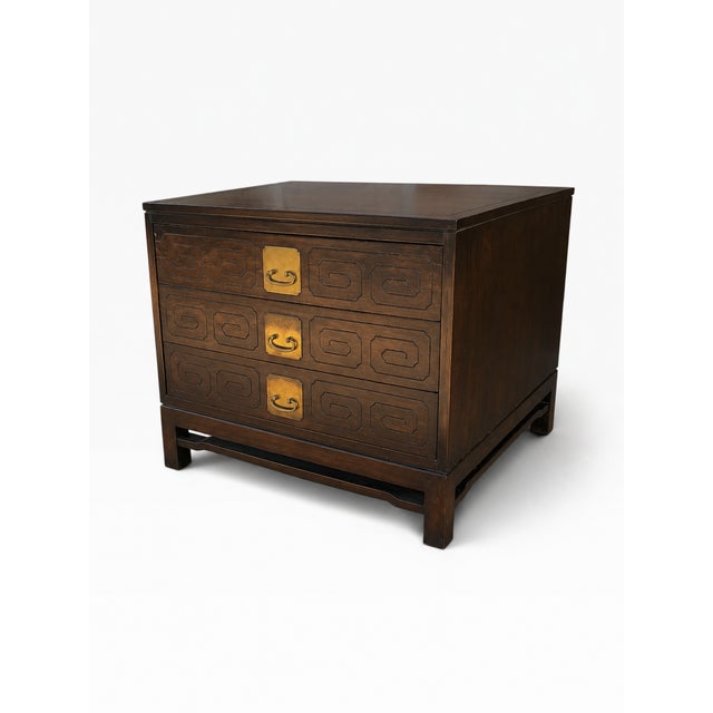 John Widdicomb Vintage Mid-Century Modern John Widdicomb Nightstand – Etched Drawer Fronts & Asian-Inspired Accents For Sale - Image 4 of 15