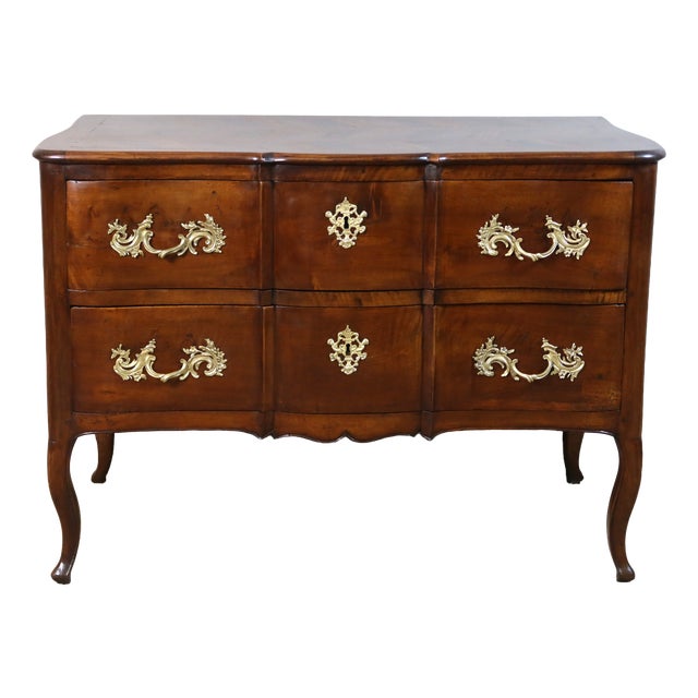 18th Century Walnut Commode For Sale