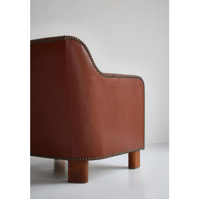 Animal Skin Danish Modern Easy Chair in Leather and Beech by Mogens Lassen for Fritz Hansen, 1940s For Sale - Image 7 of 18