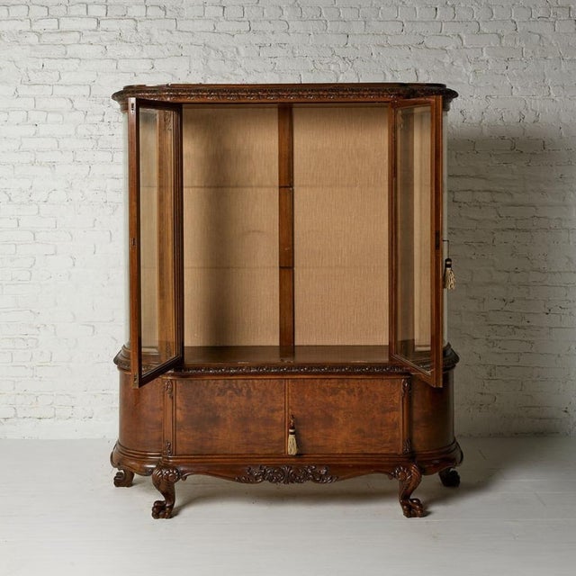 Traditional 1930s Belgian Oak & Glass Buffet China Cabinet For Sale - Image 3 of 5