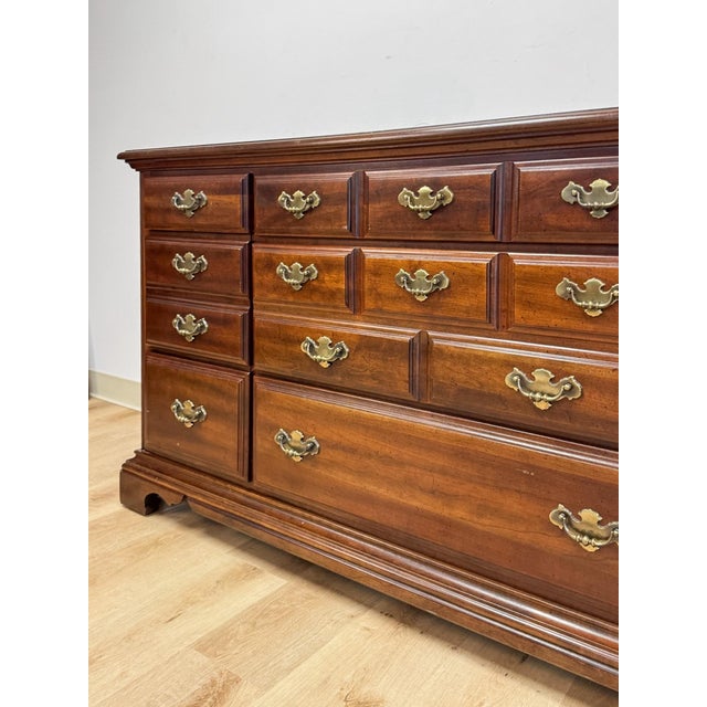 Vintage Dresser American Drew Nine Drawer Lowboy Traditional Brass Hardware For Sale - Image 4 of 18
