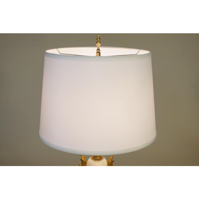 1910s Elaborate Victorian Neoclassical Bronze Gilt Urn Marble Table Lamp For Sale - Image 12 of 14