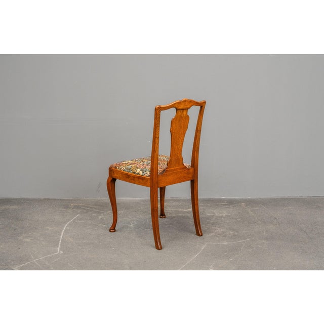 20th Century Art Nouveau Chairs in Oak, Set of 4 For Sale - Image 8 of 18