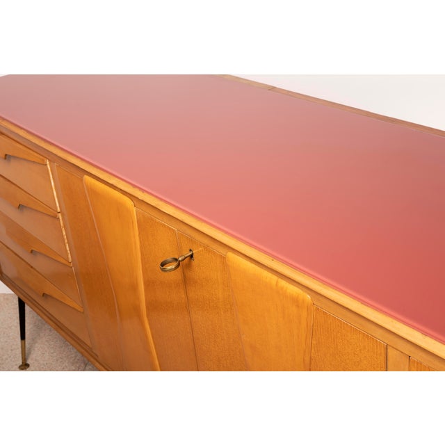 Black Italian Sideboard in Wood with Glass and Bronze by Silvio Cavatorta, 1950 For Sale - Image 8 of 9