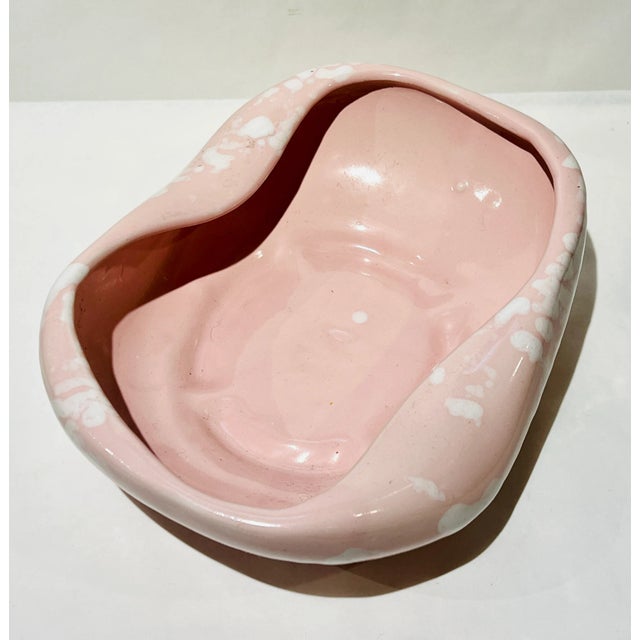 Vintage McCoy Pink & White Organic Ceramic Bowl Beautifully sculptural and effortlessly versatile, this vintage McCoy...