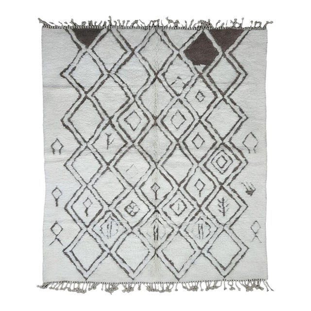 Handmade Berber Wool Rug - 9.8 X 8.2 Ft For Sale