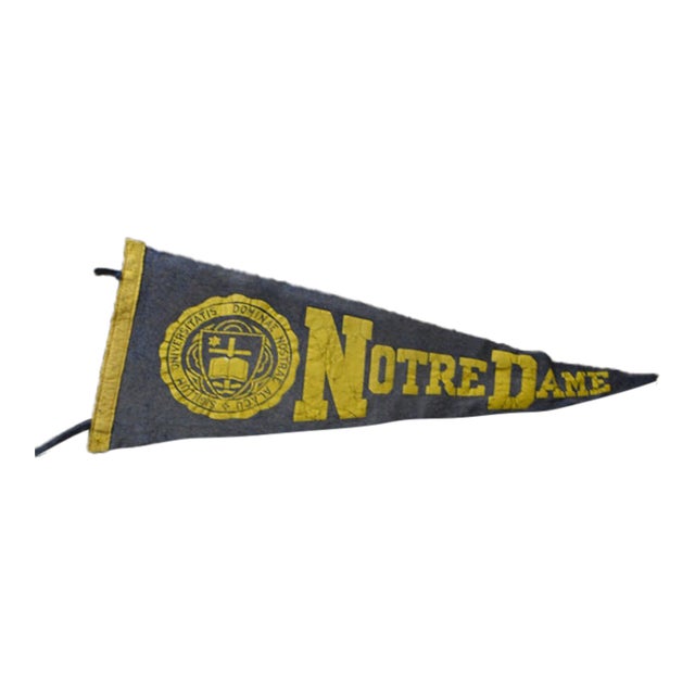 Vintage 1940s Notre Dame Felt Pennant For Sale