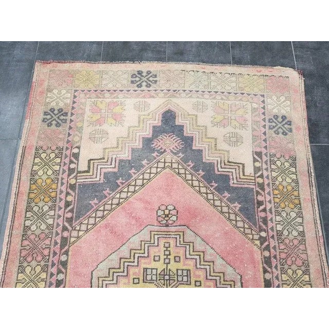 Turkish 1960s Vintage Wool Handmade Faded Rug- 3′11″ × 6′10″ For Sale - Image 3 of 11