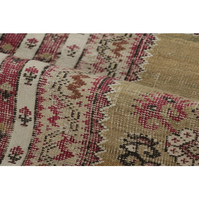 Antique Ghiordes Rug, Gold & Red With Intricate Medallion Pattern - Rug & Kilim For Sale In New York - Image 6 of 7